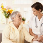 پرستار سالمند