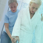 استحمام سالمند