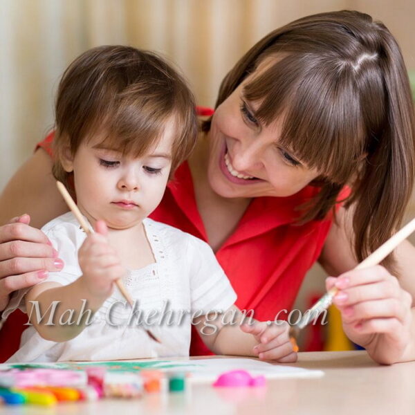 مراقب کودک به صورت شبانه روزی