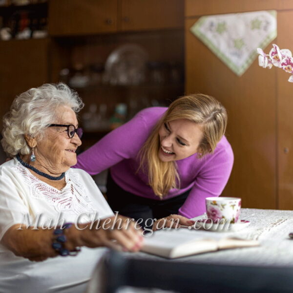 پرستار سالمند ارزان قیمت