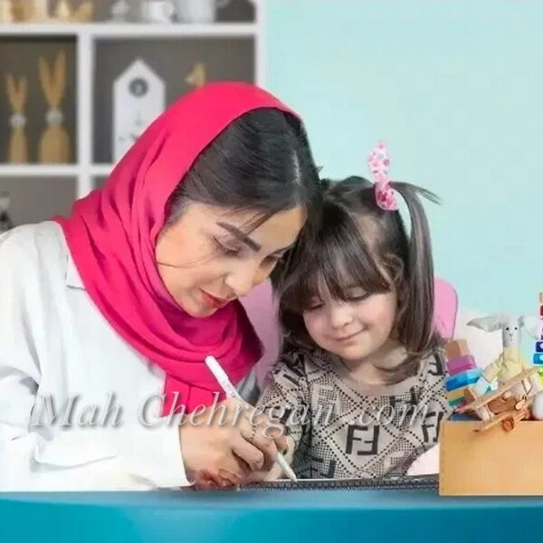استخدام پرستار کودک (1)